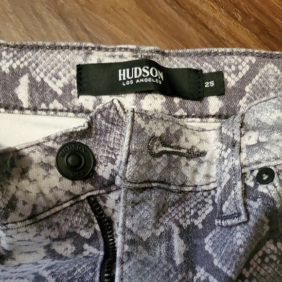 Hudson Jeans Snake Print Skinny Jeans - Gray and White - Picture 2 of 9